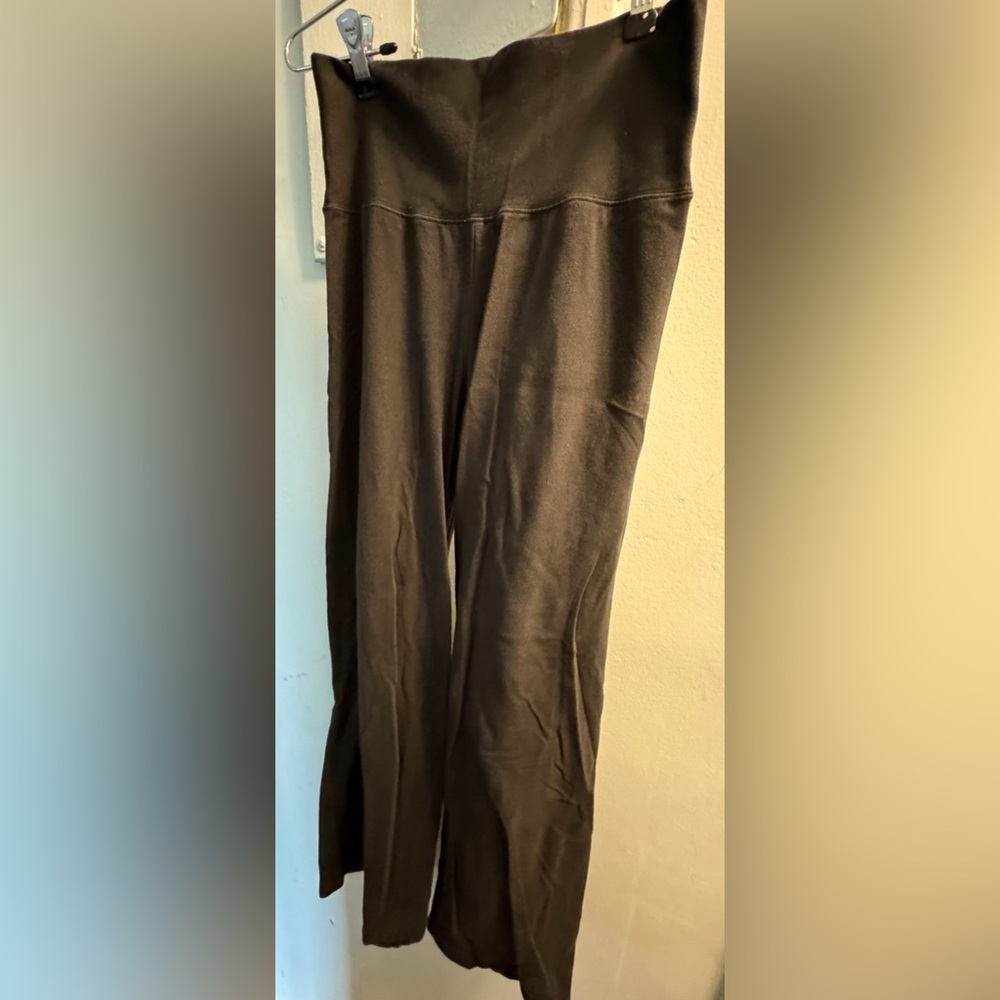 Gently worn, pre-washed Brandy Melville wide leg leisure pants; fold over waist
